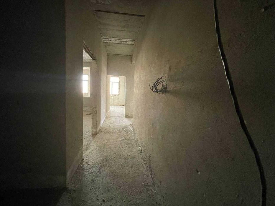 Buxoro shahar 3 xonali 3 qavat yangı uy sotiladi