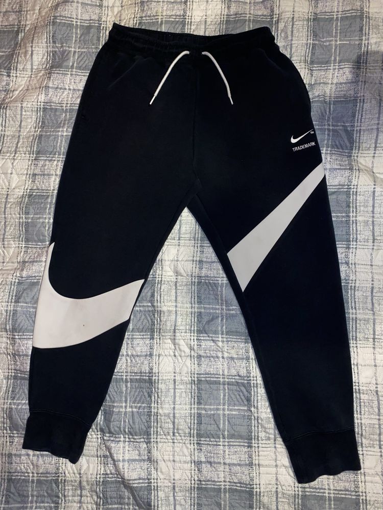 Pantaloni Nike Swoosh