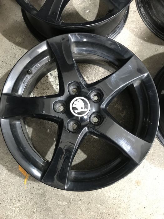 Set jante negre R 16 pt Skoda / Vw / Seat 5 x 112