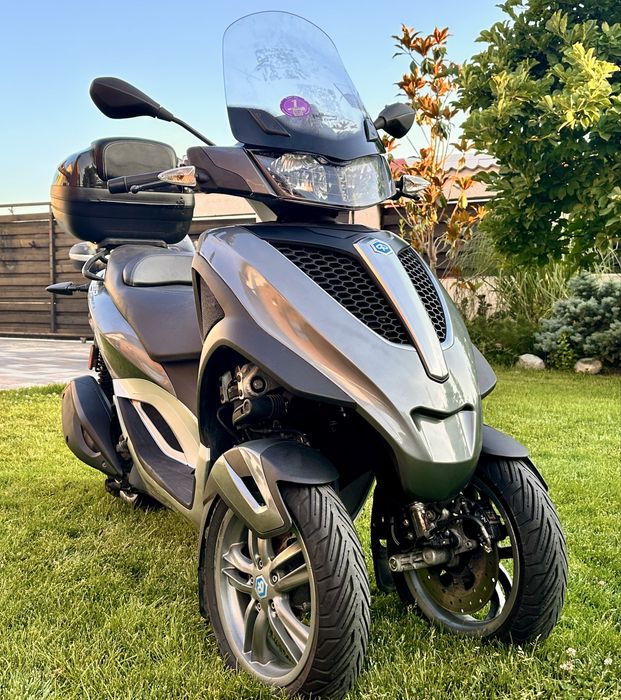 Piaggio mp3, scuter 3 roti, scuter piaggio, conduci cu B