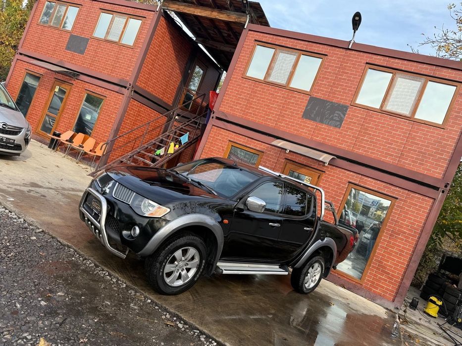 Mitsubishi L200 Pick-Up Posibilitate Rate FARA AVANS Schimburi Auto