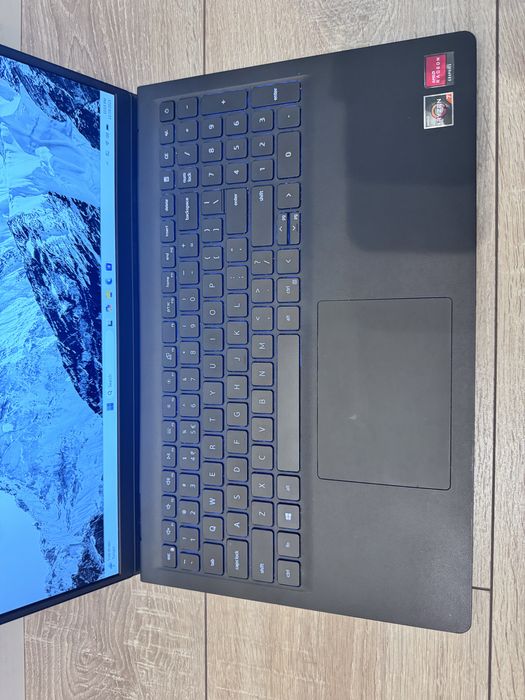Laptop Dell Vostro 3515, Ryzen 7, 16GB RAM, 512GB SSD