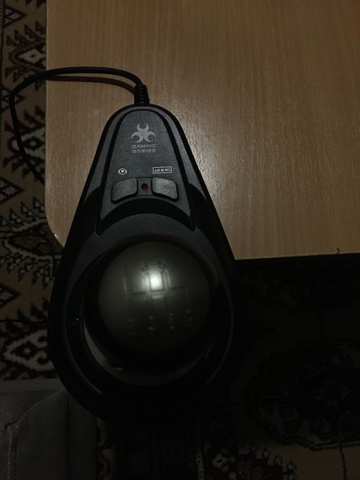 Volan+ pedale+ schimbator ca nou, inca in garantie