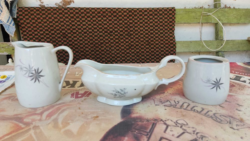 Порцеланов сервиз за подправки