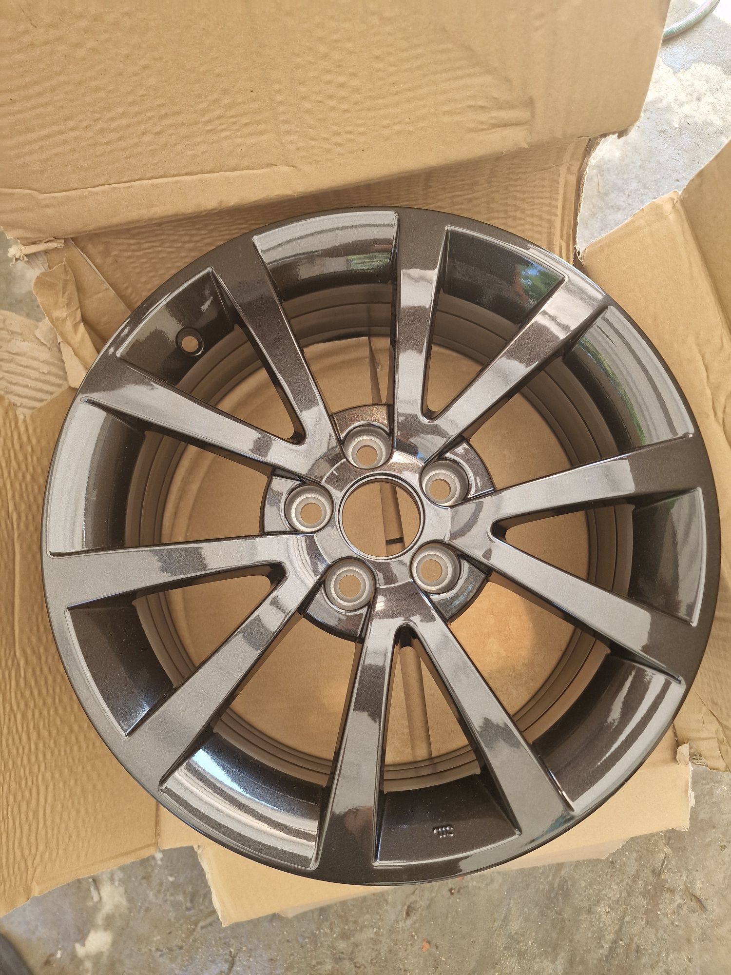 Skoda Fabia 18"  5x100  джанта