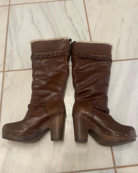 Botine UGG din piele