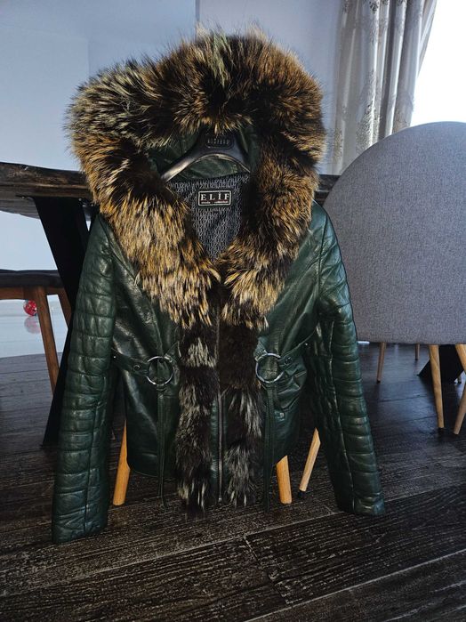 Зелено яке, естествена кожа, орнаменти от лисица