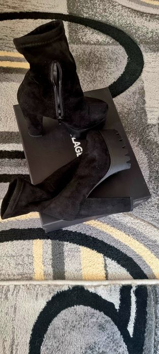 Ghete catifea super ușoare  noi