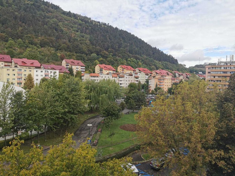 Brasov, Racadau vis a vis de Scoala 25,  2 camere, liber