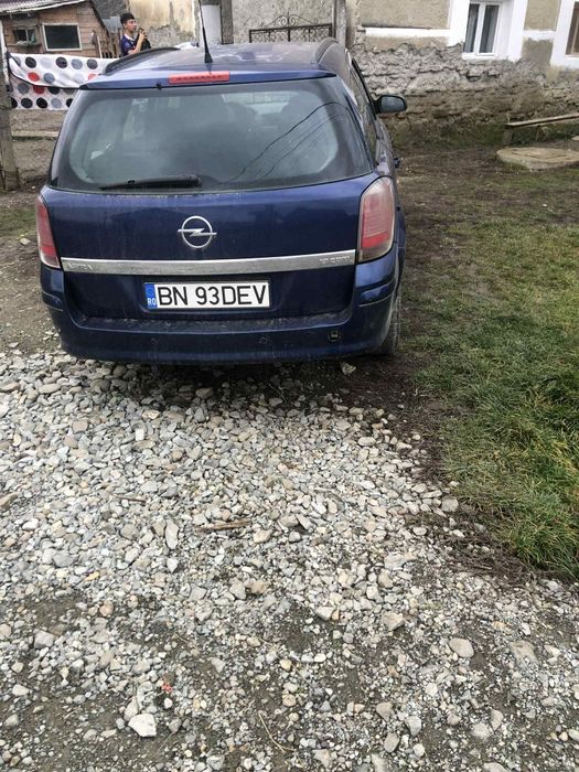Vând Opel Astra h 1.7