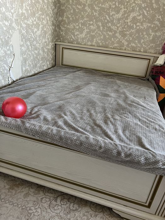 Продам диван с матрасом