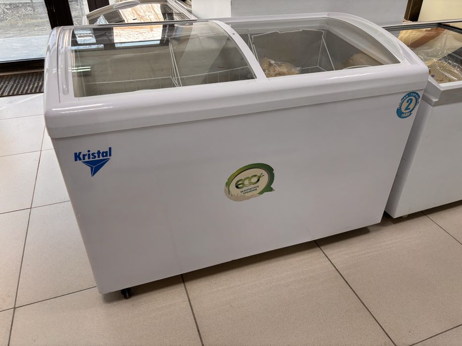 Продам витринные лари