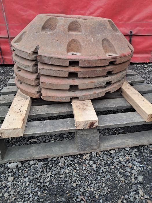 Vând contragreutăți roți tractor Fiat Utb Fahr