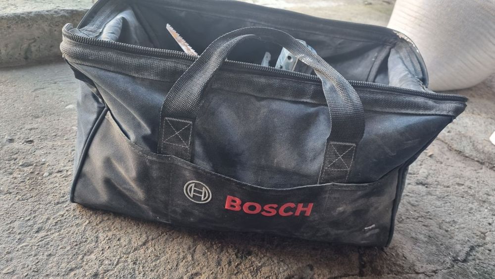 Голям комплект BOSCH PROFESSIONAL (12V + 18V), батерии, зарядни