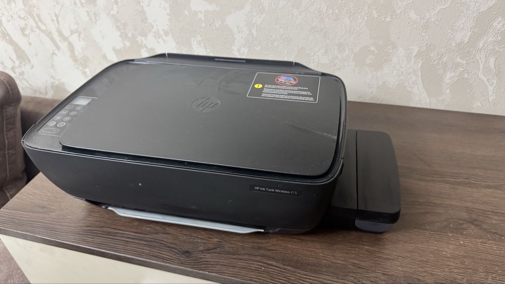 Цветной принтер HP