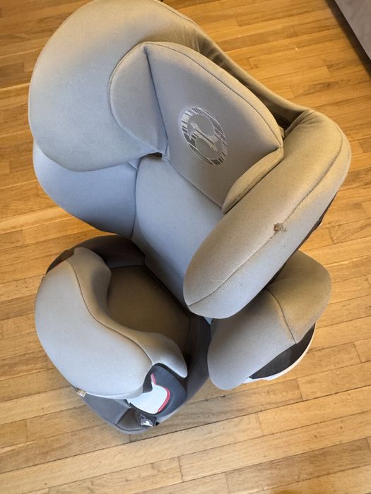 Vand scaun Cybex, Gr. 2/3 15-36 kg, in stare foarte buna.
