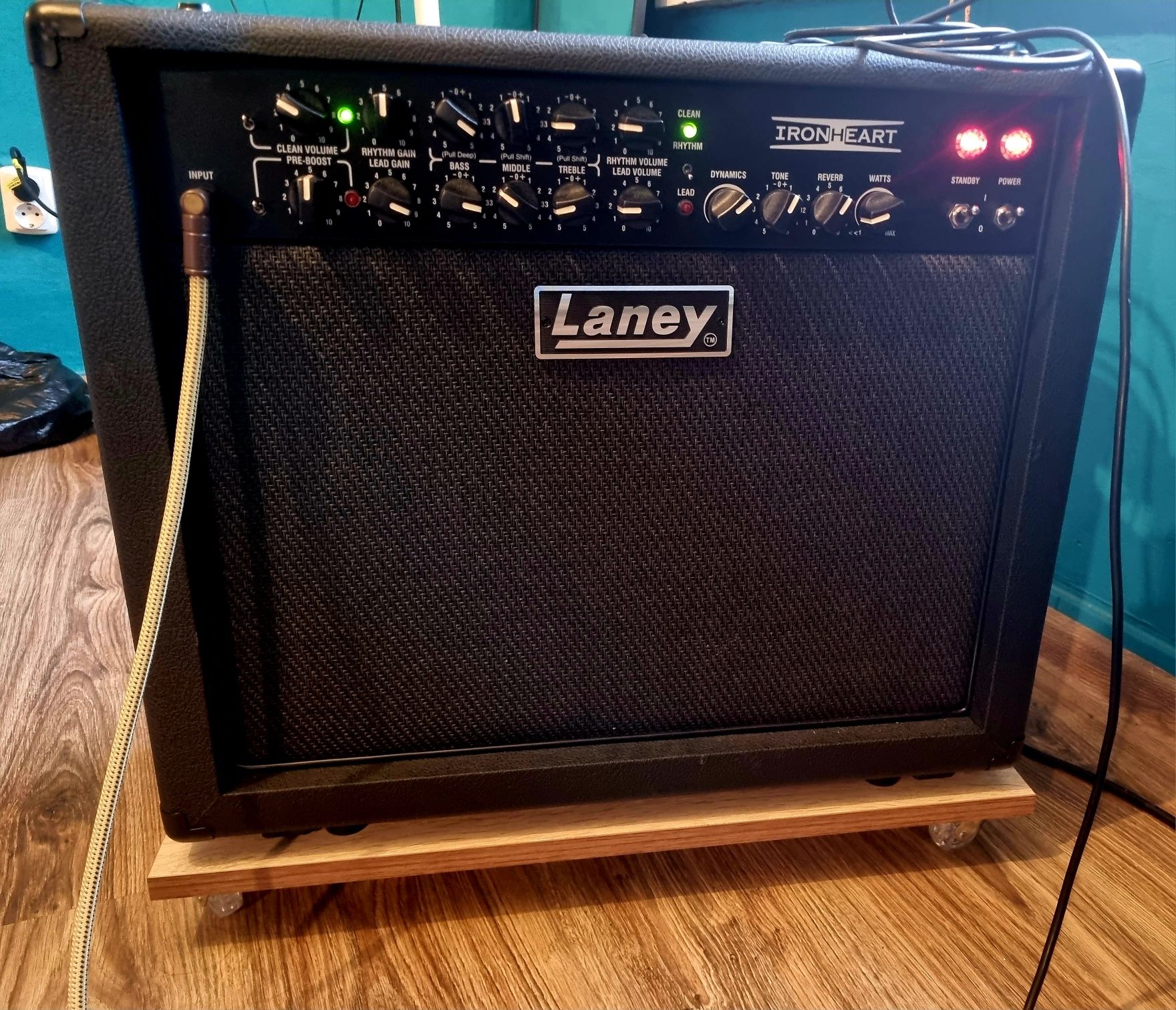 Лампов усилвател за китара LANEY IRONHEART