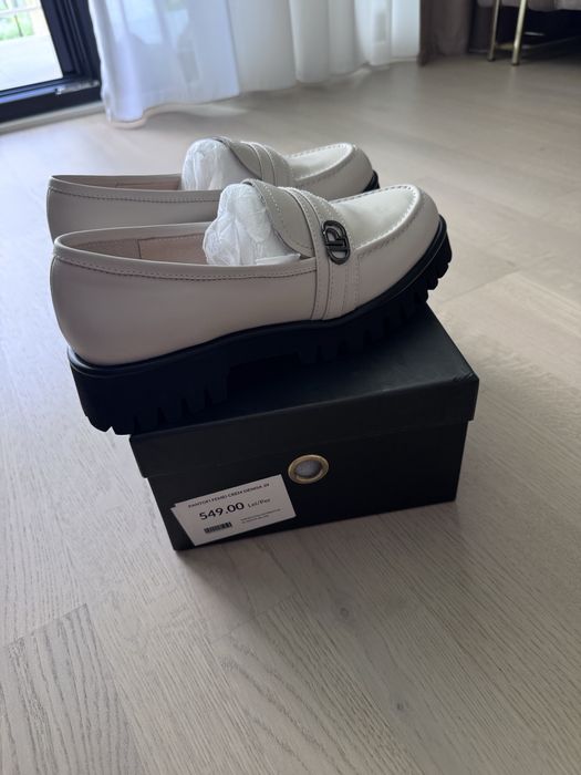 Vand pantofi dama