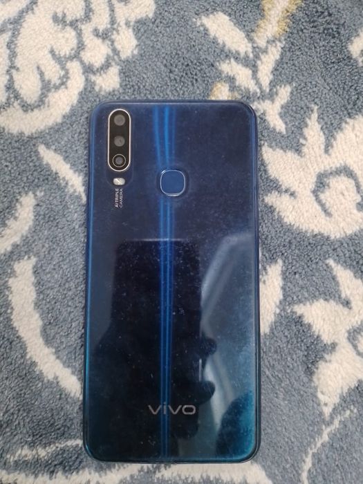 Vivo 1904 телефон