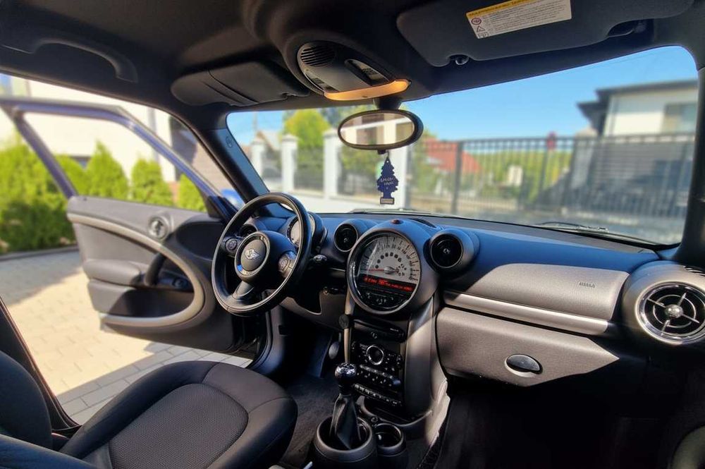 Mini Countryman, fara accidente si kilometri reali garantati