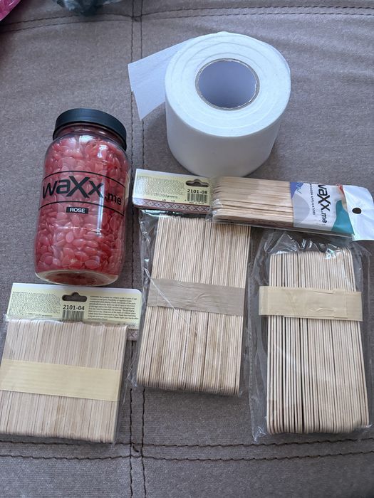 Кола маска на гранули, шпатули и лента