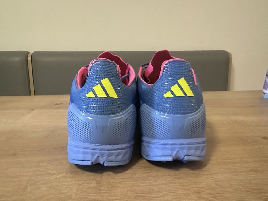 Ghete de fotbal de sintetic