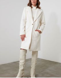 Палто със скосени джобове