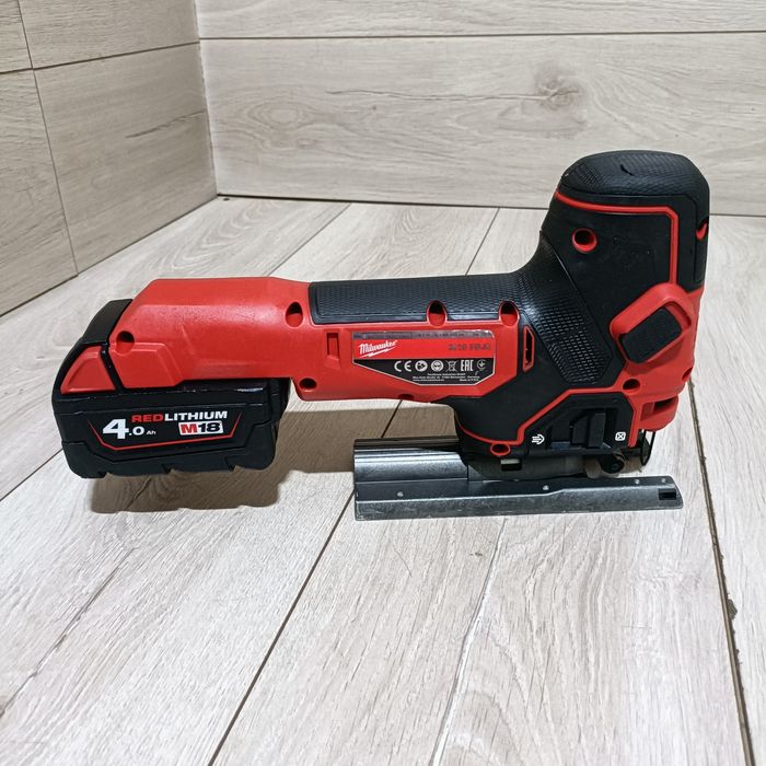 Fierastrau pendular soricel brushless Milwaukee M18 FBJS
