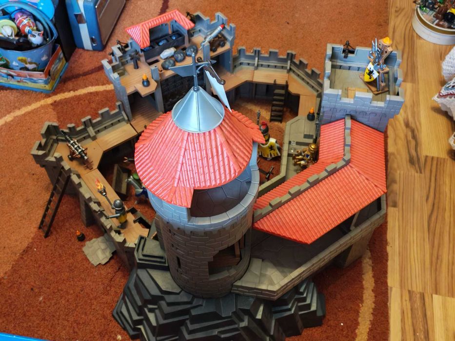 Playmobil- Modelul 4865 castel cavaleri