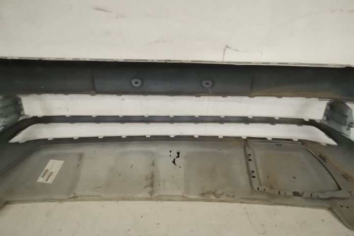 Предна Броня Оригинална В Добро Състояние Фолксваген VW Амарок / Volks