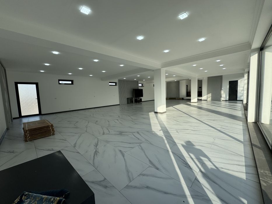 Biznesingiz uchun ijaraga zoʻr joy 170 kv yopiq 100 kv ochiq