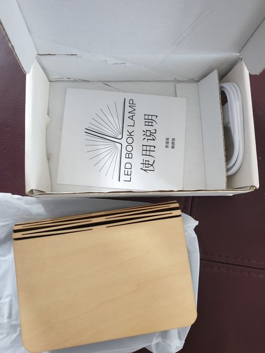 Led book lamp, un cadou special pt o persoana deosebita