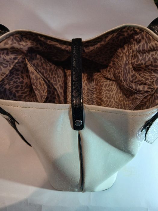 Guess, superba, origibala, fara defecte