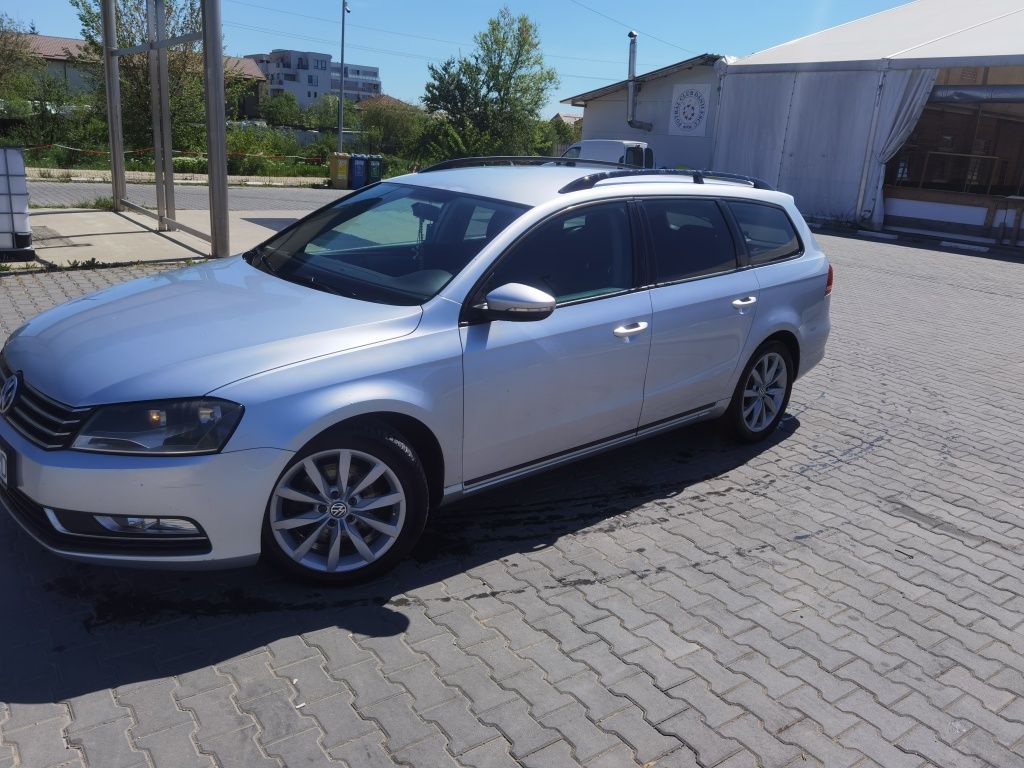 Vând vw passat b7