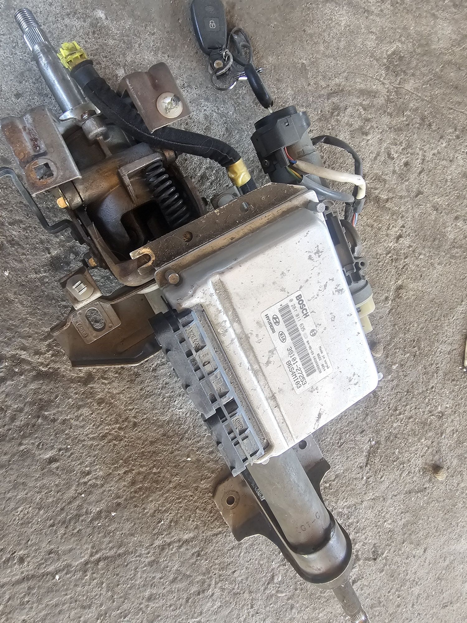 Kit pornire Calculator motor(ecu) hyundai sante fe 2.0 crdi cod 39101-