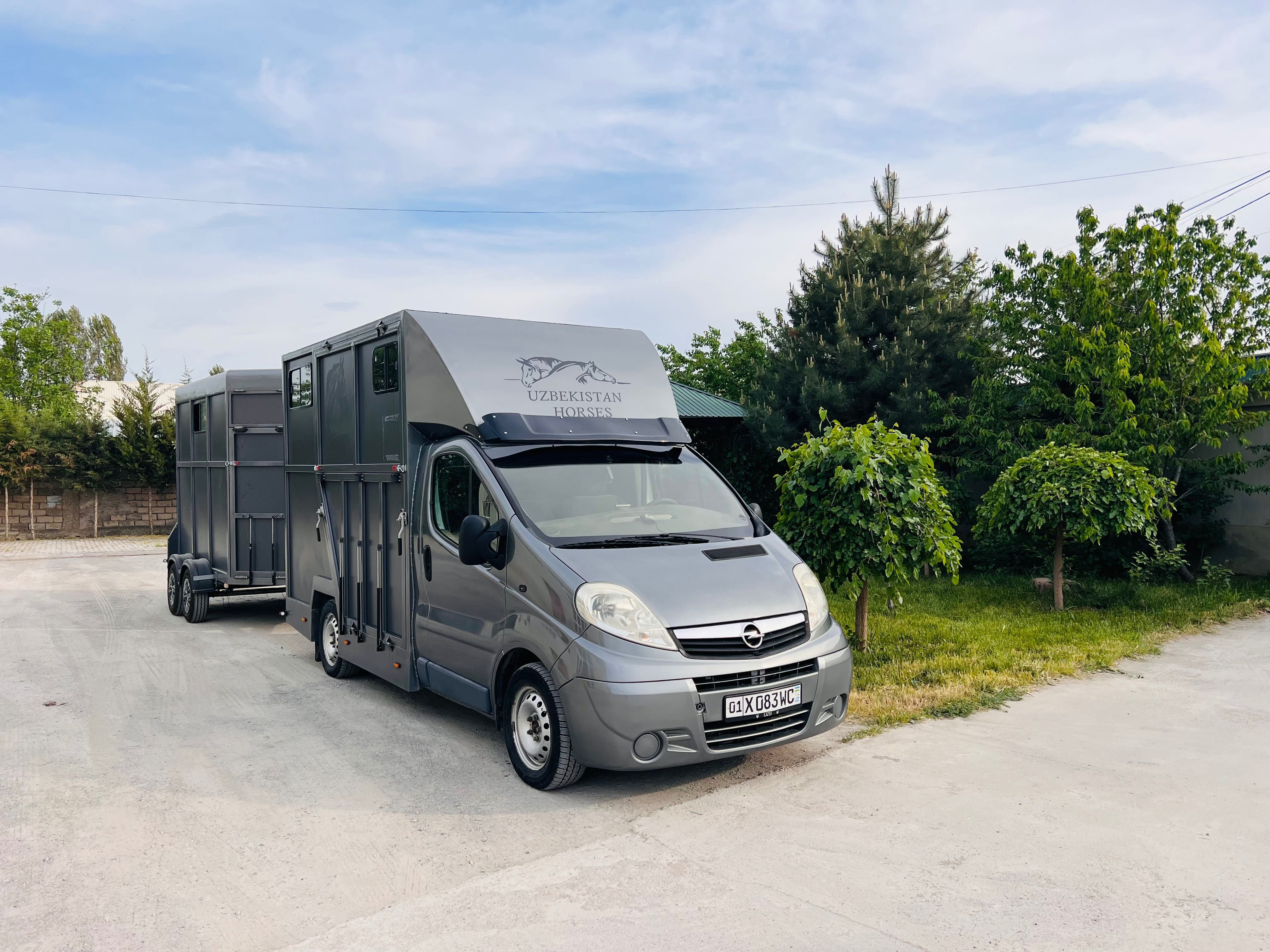 Коневоз Opel Vivaro отличном состоянии!!!