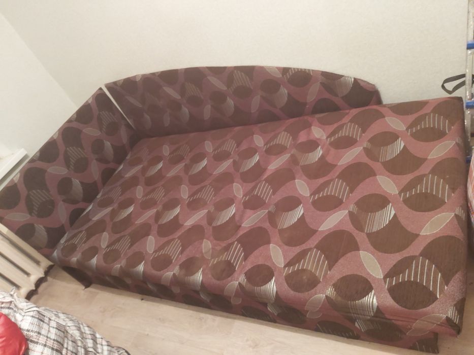 Диван отдам бесплатно