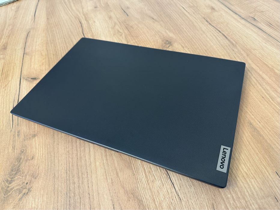 Ноутбук LENOVO Intel I5-1235U / 8 GB RAM / 512 GB SSD / FULL HD