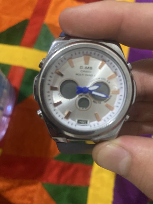 Сағат сатам жәніне тағы сағат қосам бағасы 20000