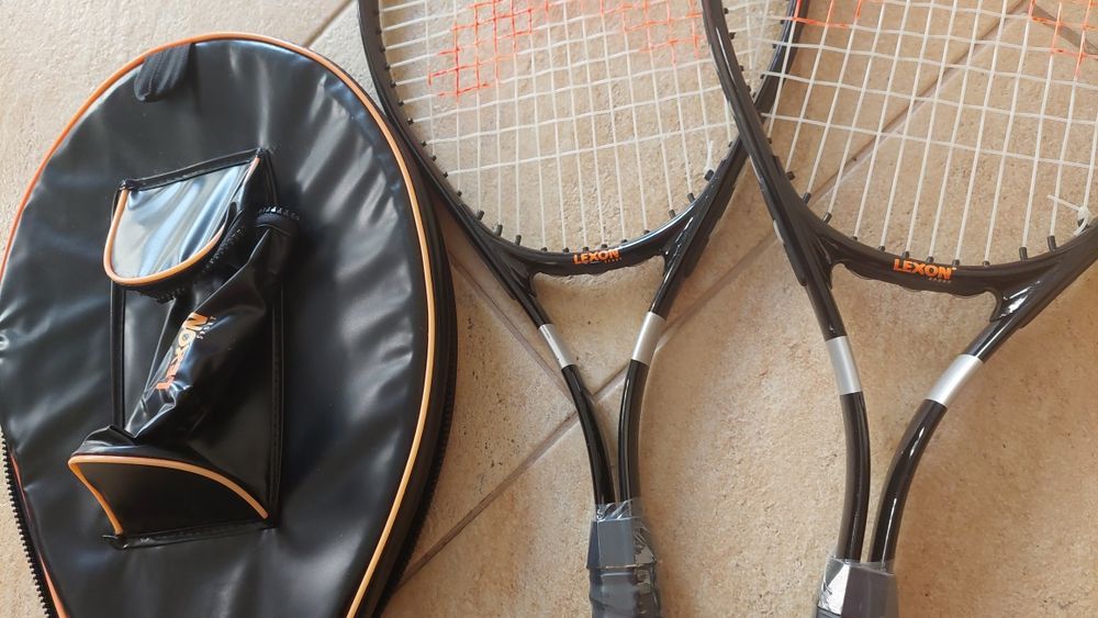 Set 2 rachete tenis Lexon cu geanta
