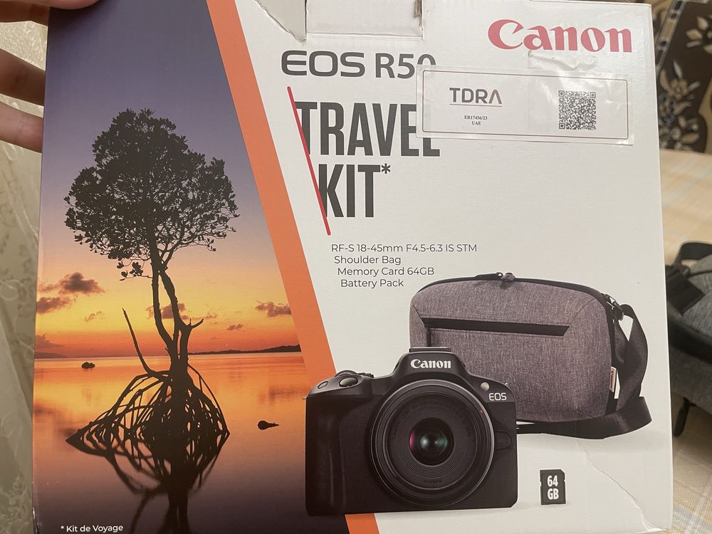 Canon R50 Travel KIT