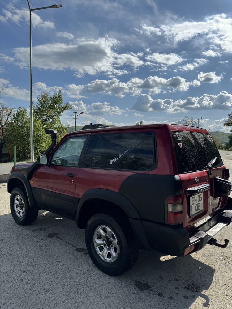 Nissan patrol y61