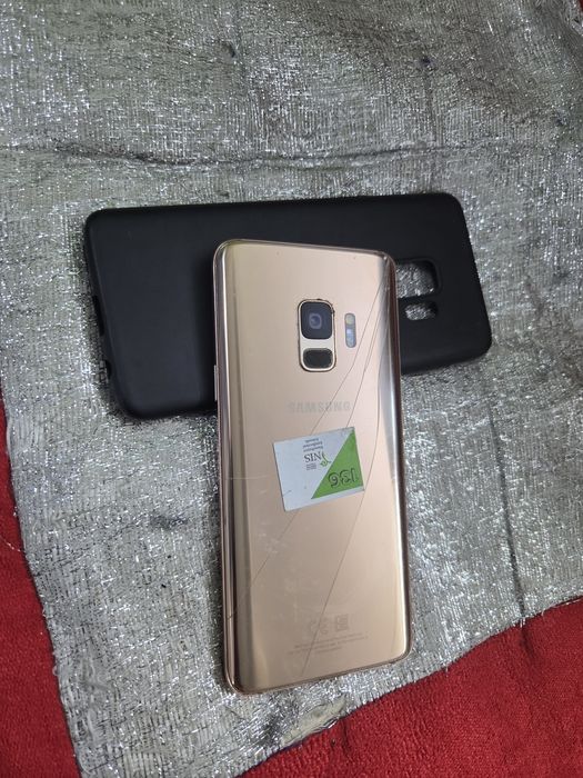 Samsung S9.  64gb