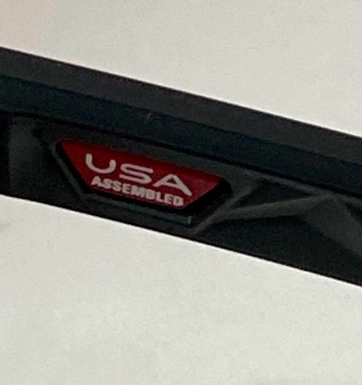 Продавам слънчеви очила USA Asemble