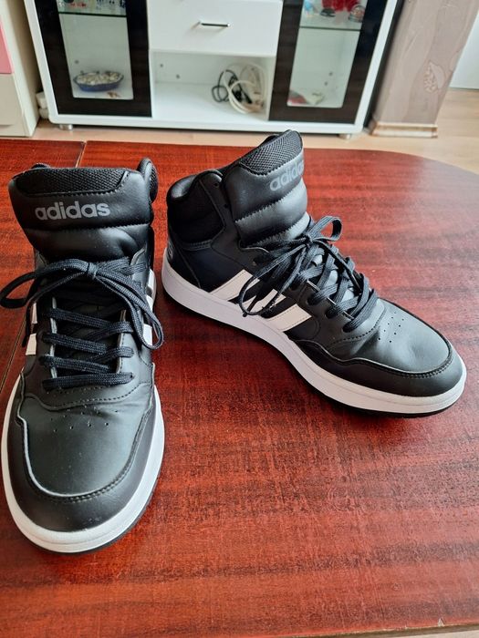 Кецове Adidas hoops, без забележка