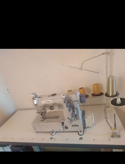 Tikuv mashinasi rashma sotiladi