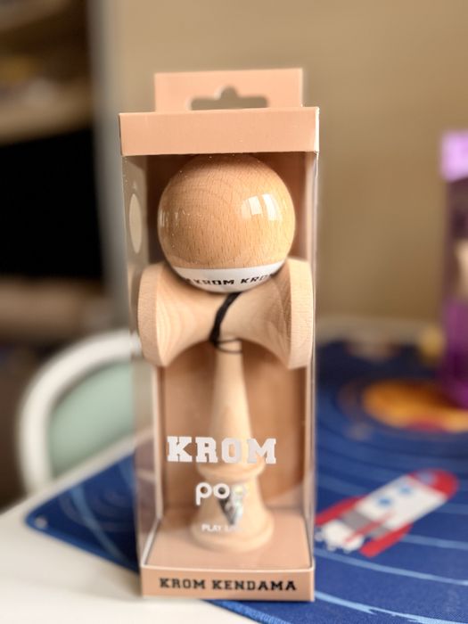 Kemdama Krom Pop Lol Naked