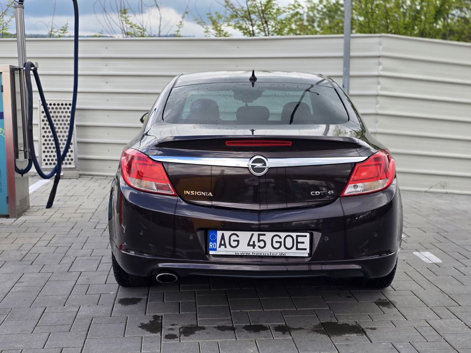 Opel insignia limousine 4x4 opc line