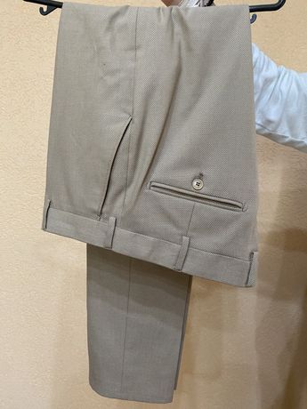 Pantaloni eleganti de barbati 34/M