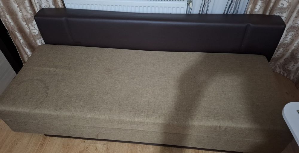 Donez canapea extensibila și saltea 160*200 cm